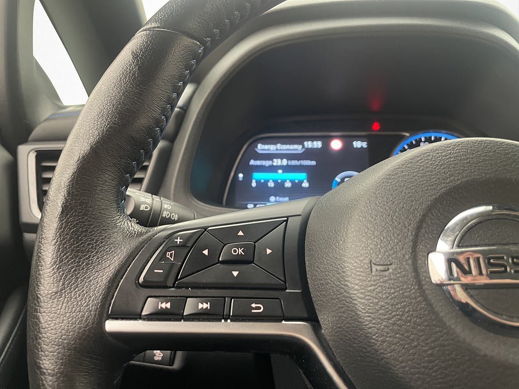 Vehicle Image 22