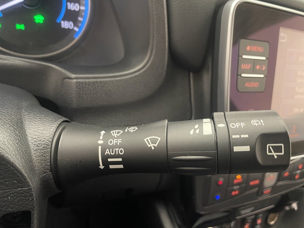 Vehicle Image 24