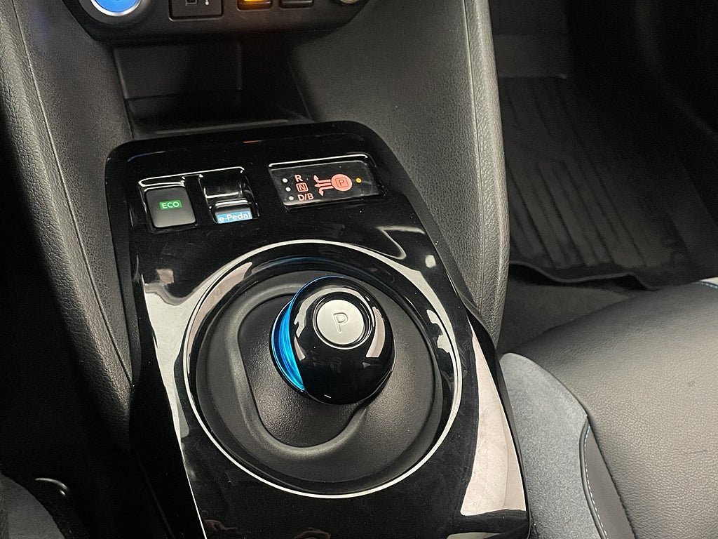 Vehicle Image 27