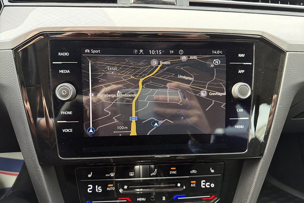 Vehicle Image 16