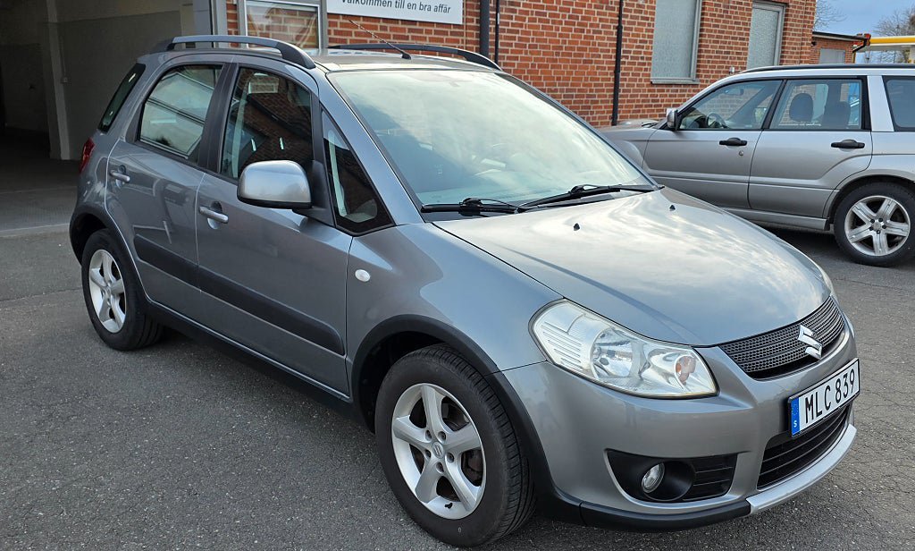 Vehicle Image 5