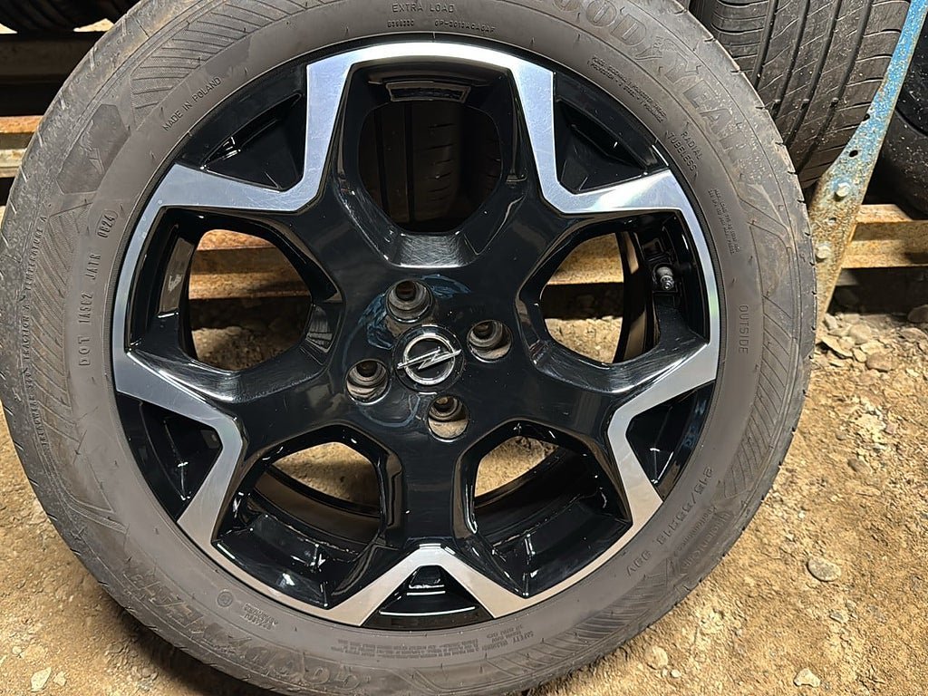 Vehicle Image 17