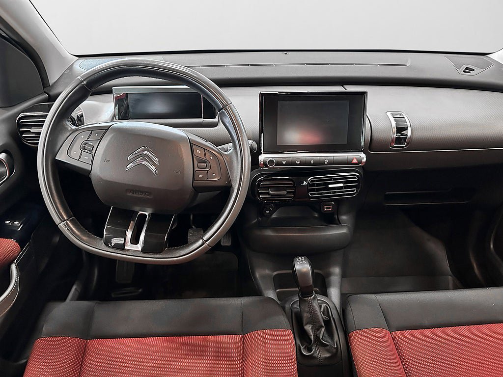 Vehicle Image 6