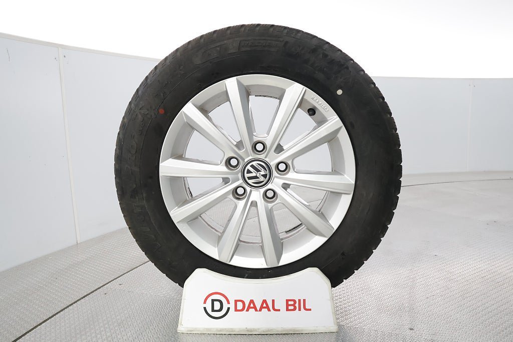 Vehicle Image 22