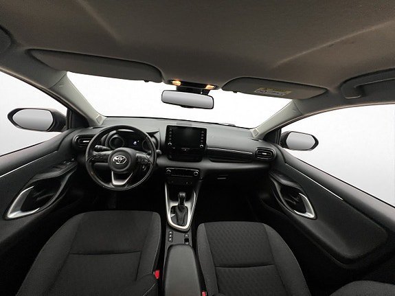 Vehicle Image 11