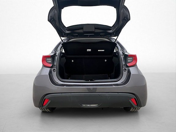 Vehicle Image 23