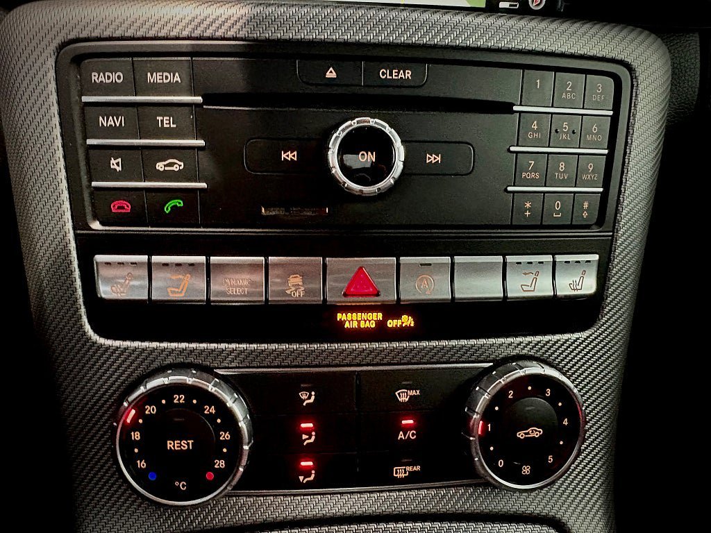 Vehicle Image 17