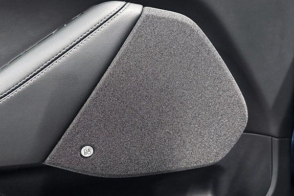 Vehicle Image 23