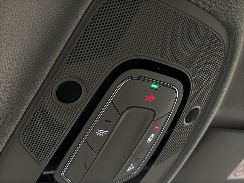 Vehicle Image 33