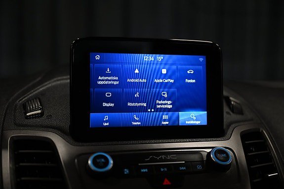 Vehicle Image 16