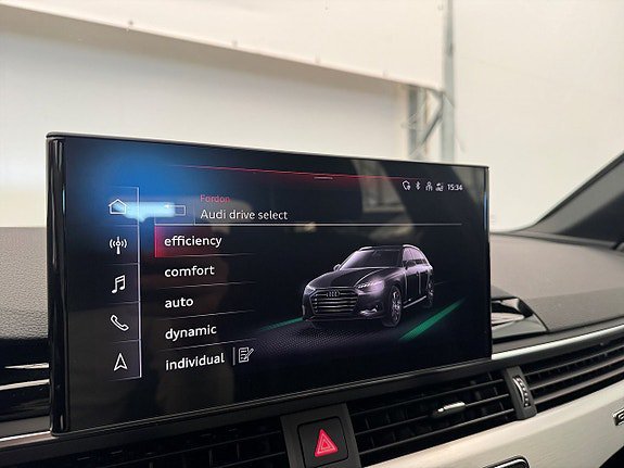 Vehicle Image 32