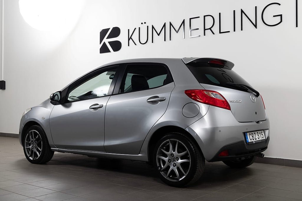 Vehicle Image 6