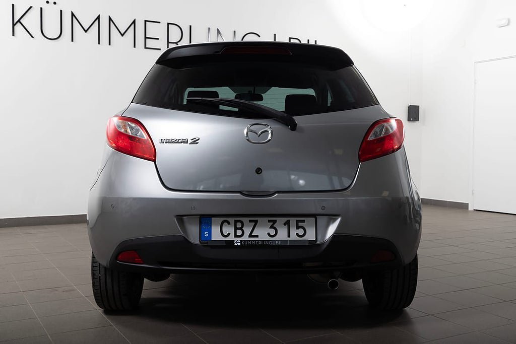 Vehicle Image 11