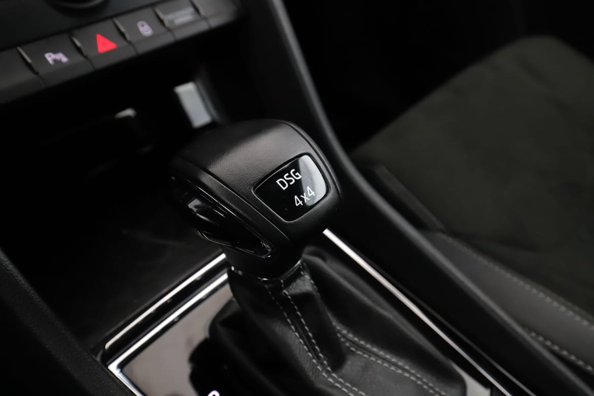 Vehicle Image 32