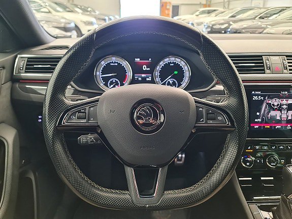 Vehicle Image 26