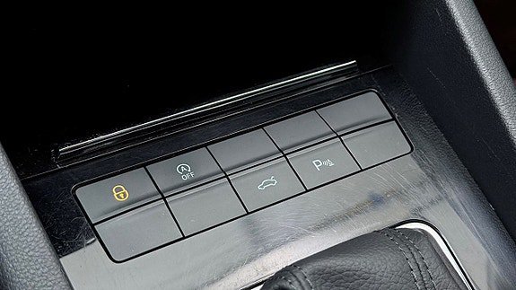 Vehicle Image 24