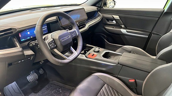 Vehicle Image 12