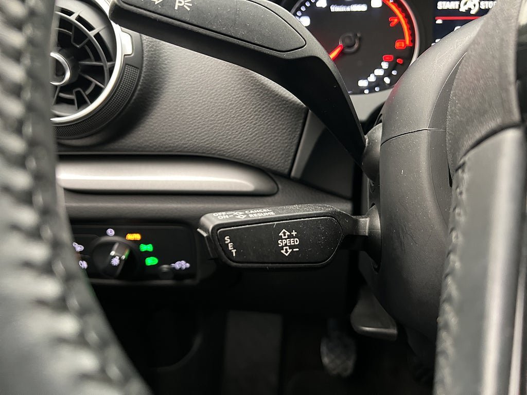 Vehicle Image 27