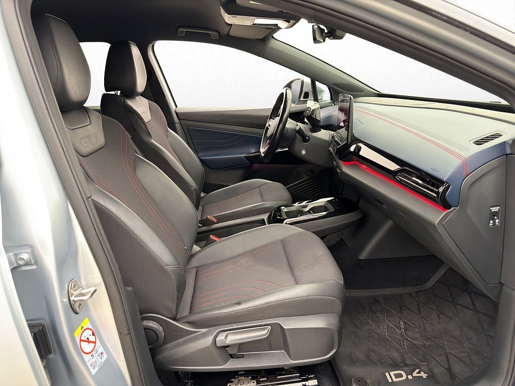 Vehicle Image 32