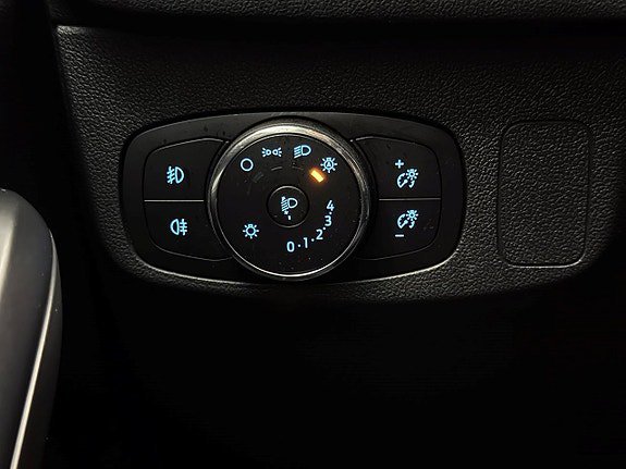 Vehicle Image 24