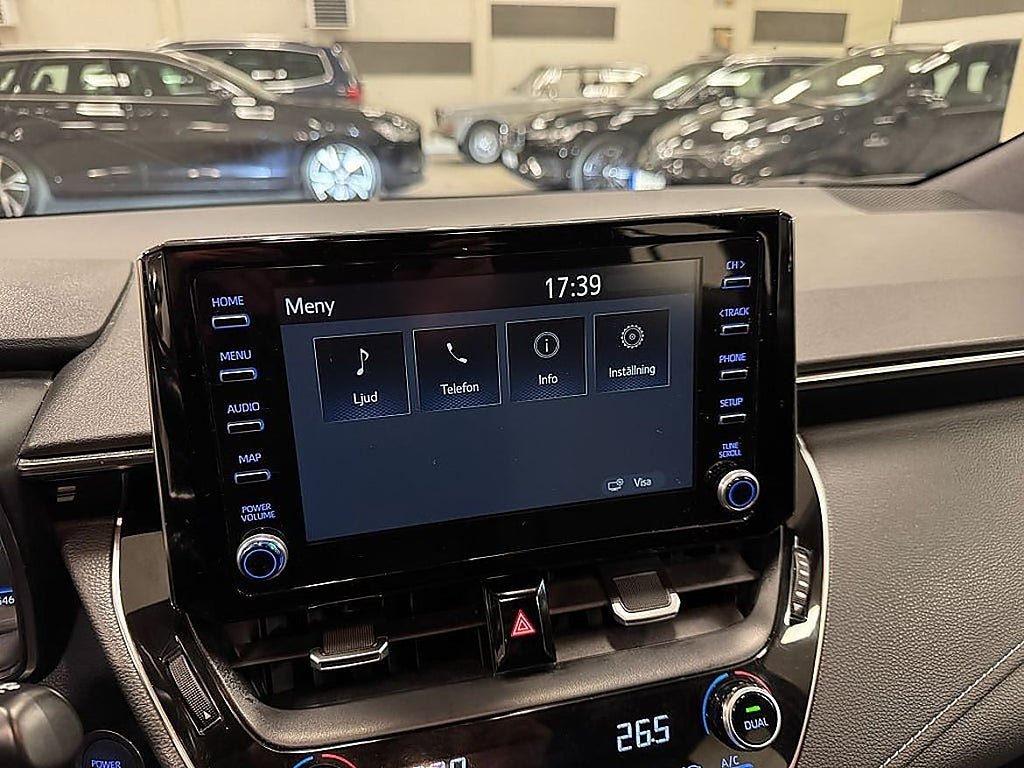 Vehicle Image 9