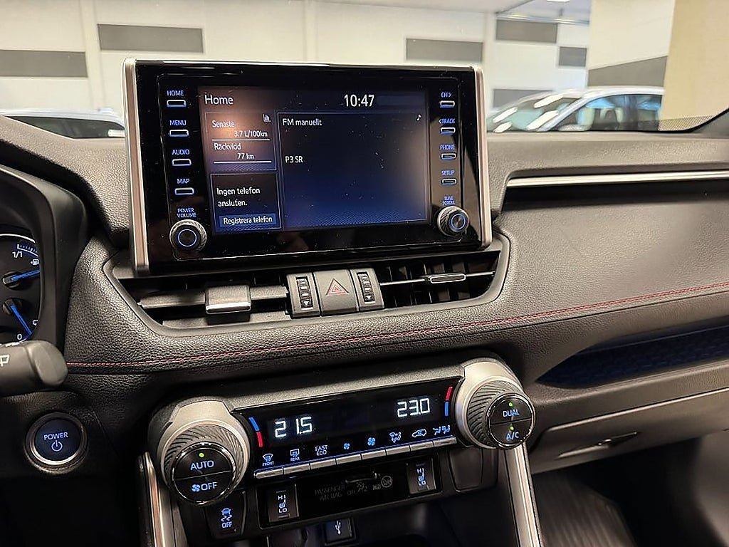 Vehicle Image 15
