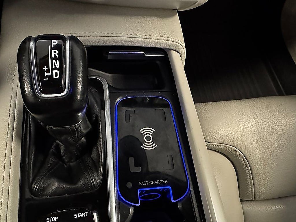 Vehicle Image 13