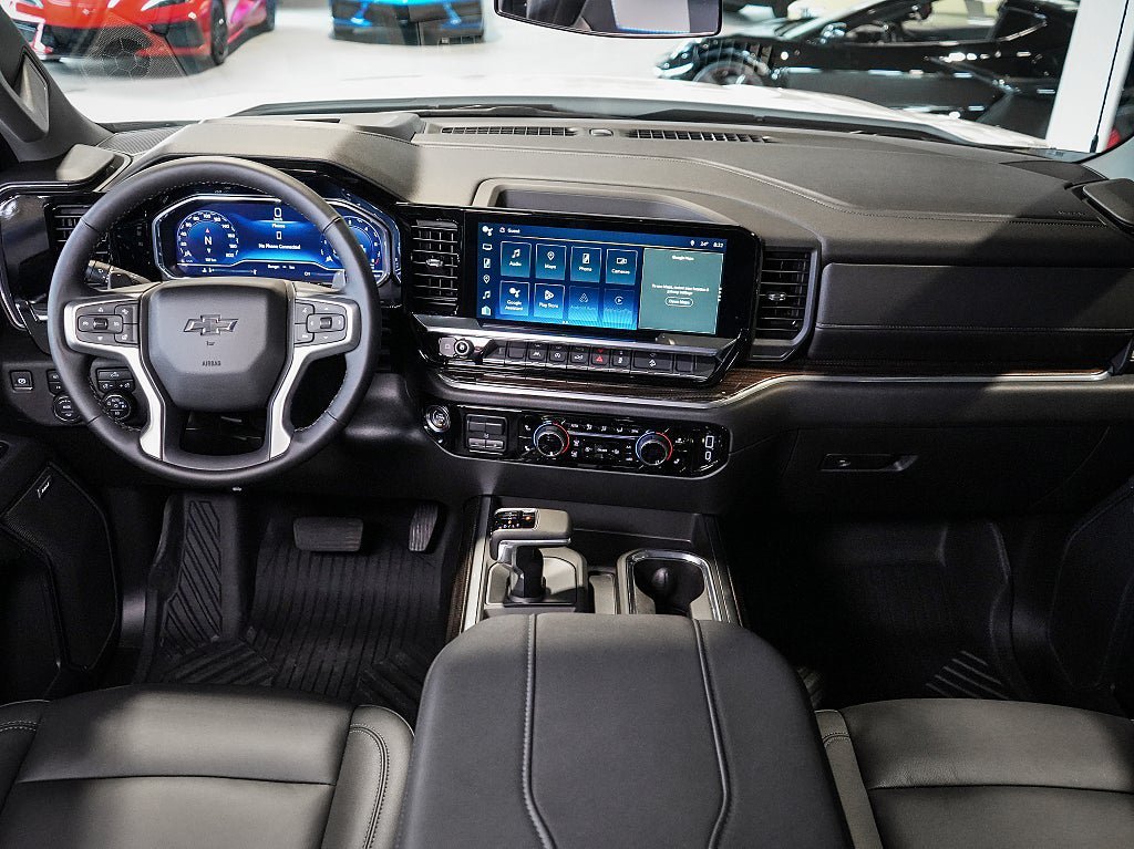 Vehicle Image 11