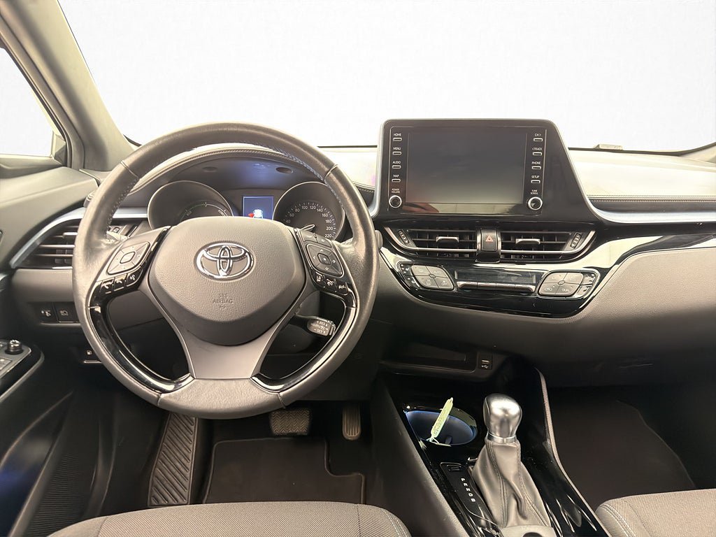 Vehicle Image 12
