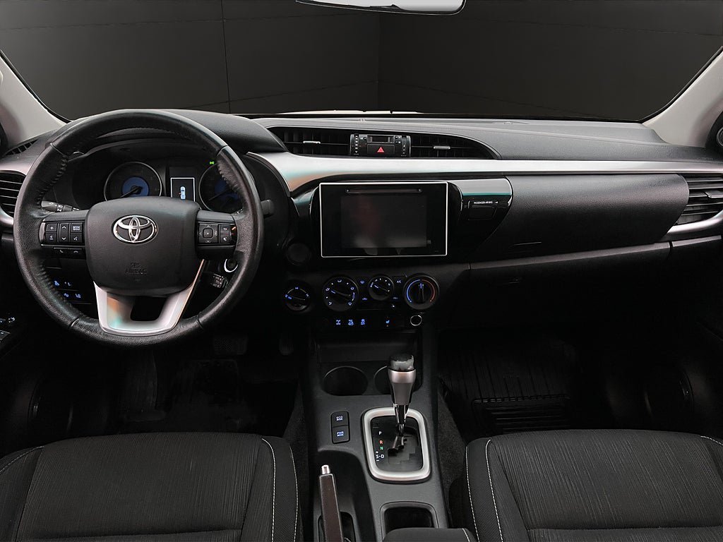 Vehicle Image 15