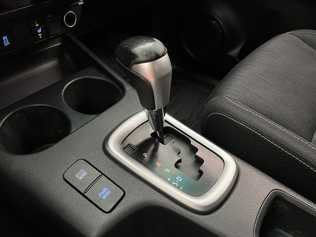 Vehicle Image 23
