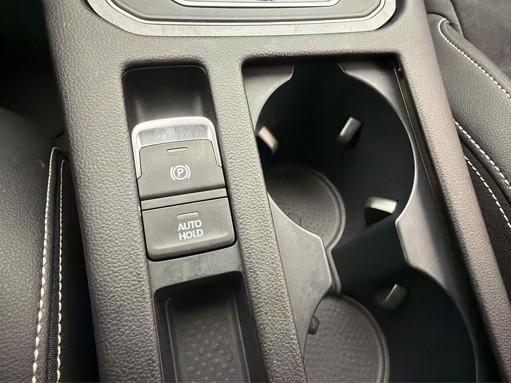 Vehicle Image 24