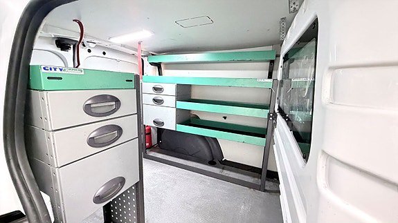 Vehicle Image 13