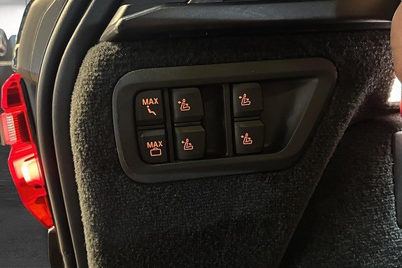 Vehicle Image 27