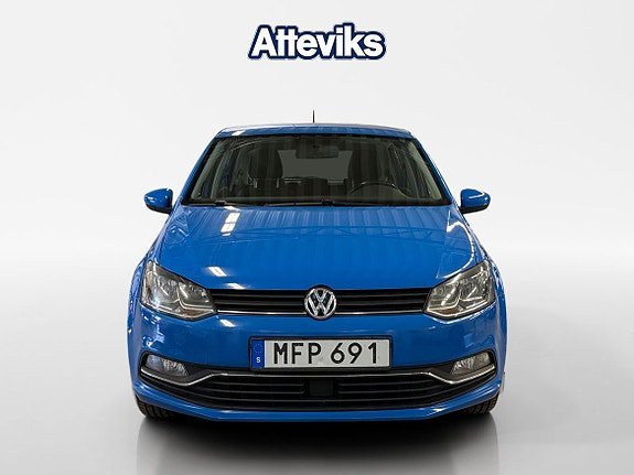 Vehicle Image 8