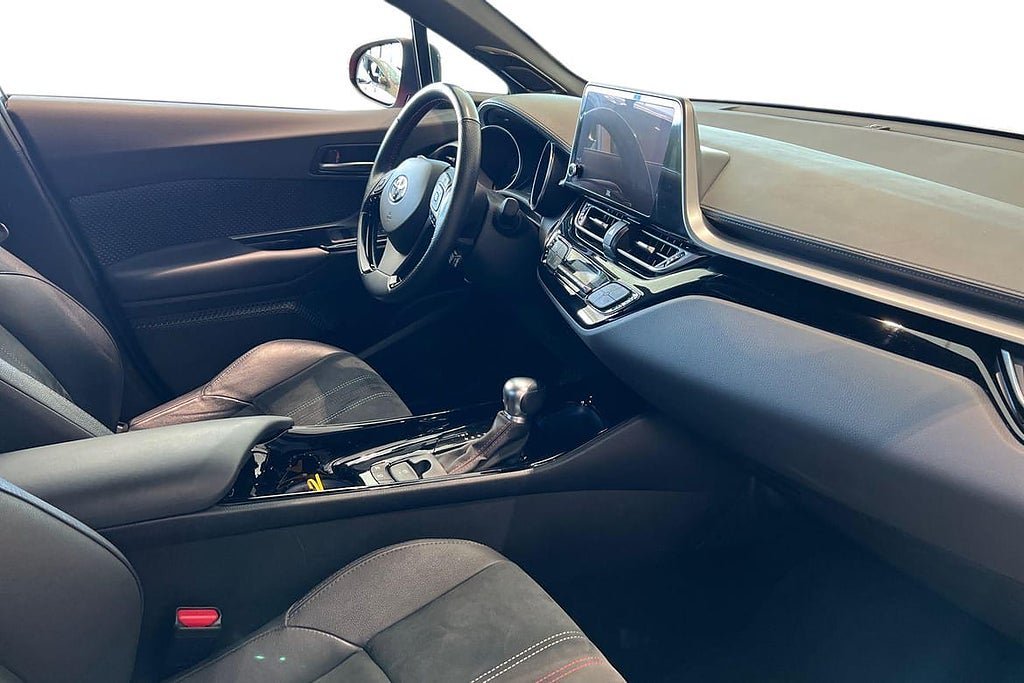 Vehicle Image 7