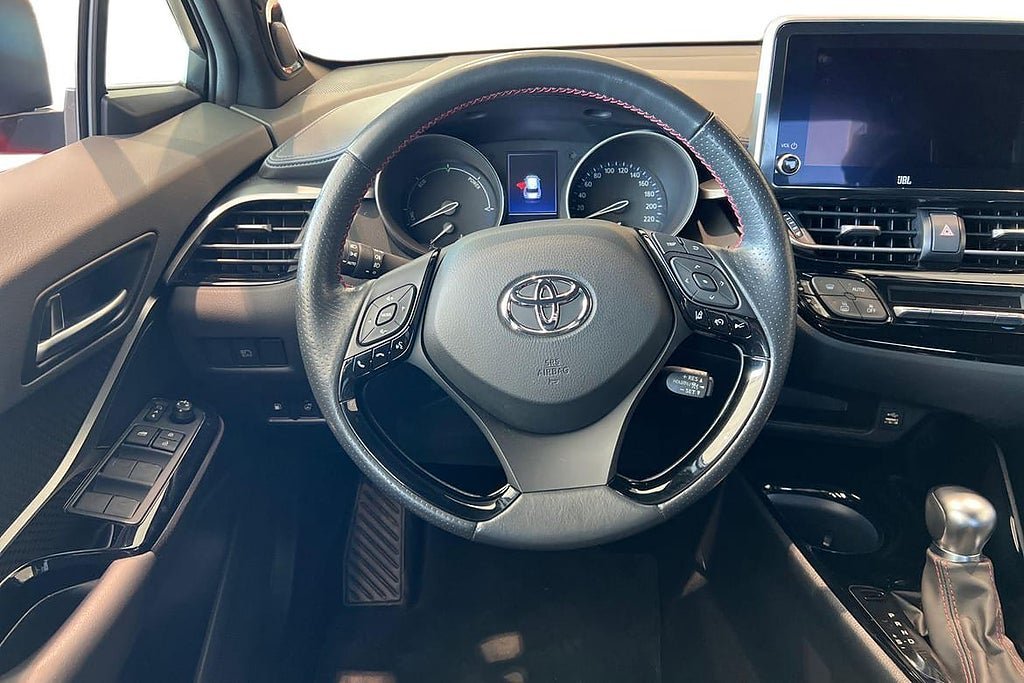 Vehicle Image 11