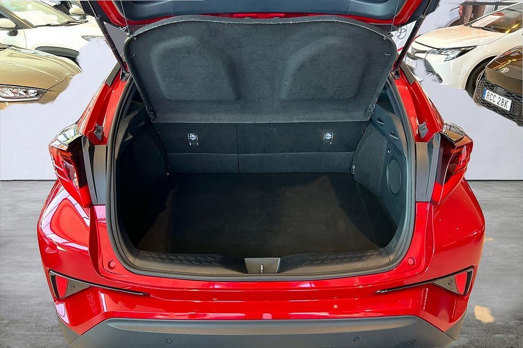 Vehicle Image 12