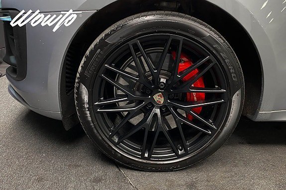 Vehicle Image 24