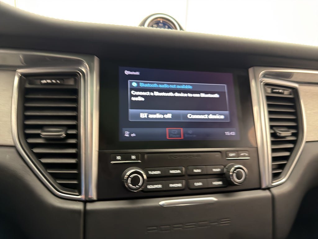 Vehicle Image 38