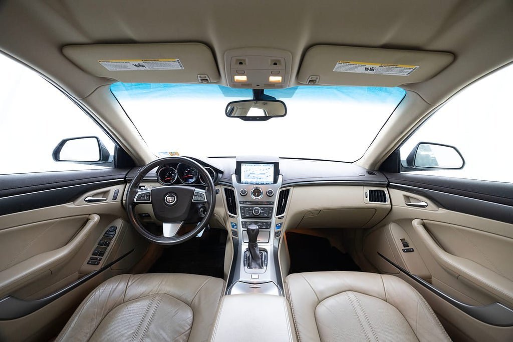 Vehicle Image 13
