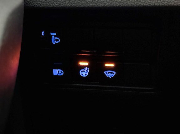 Vehicle Image 26