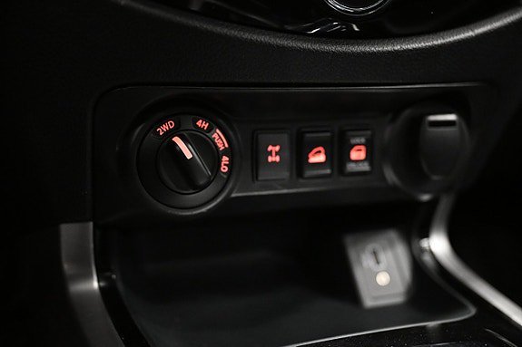 Vehicle Image 28