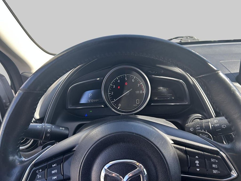 Vehicle Image 14