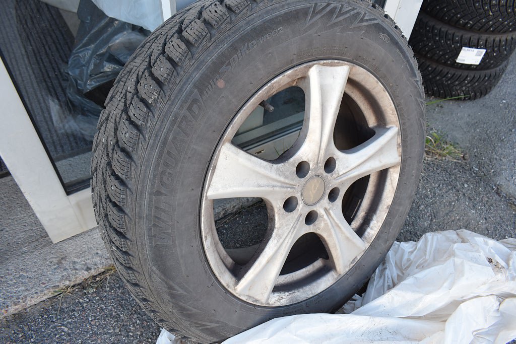 Vehicle Image 15