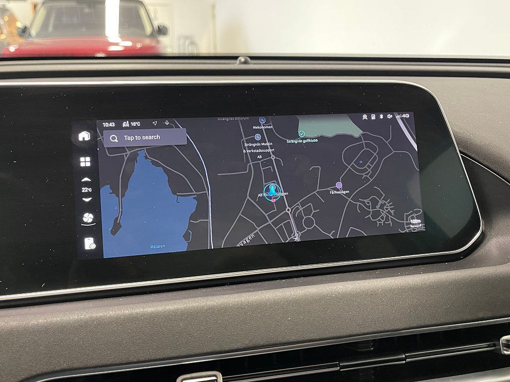 Vehicle Image 11