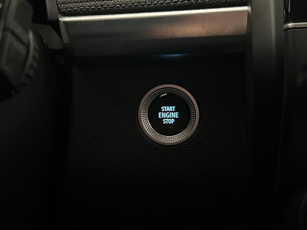 Vehicle Image 28