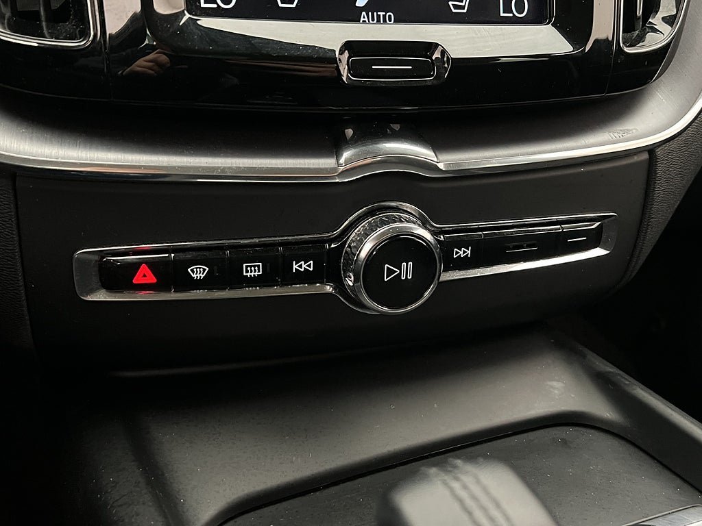 Vehicle Image 29