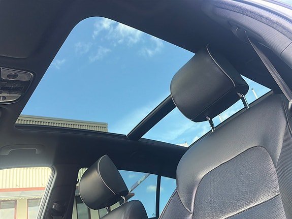 Vehicle Image 26