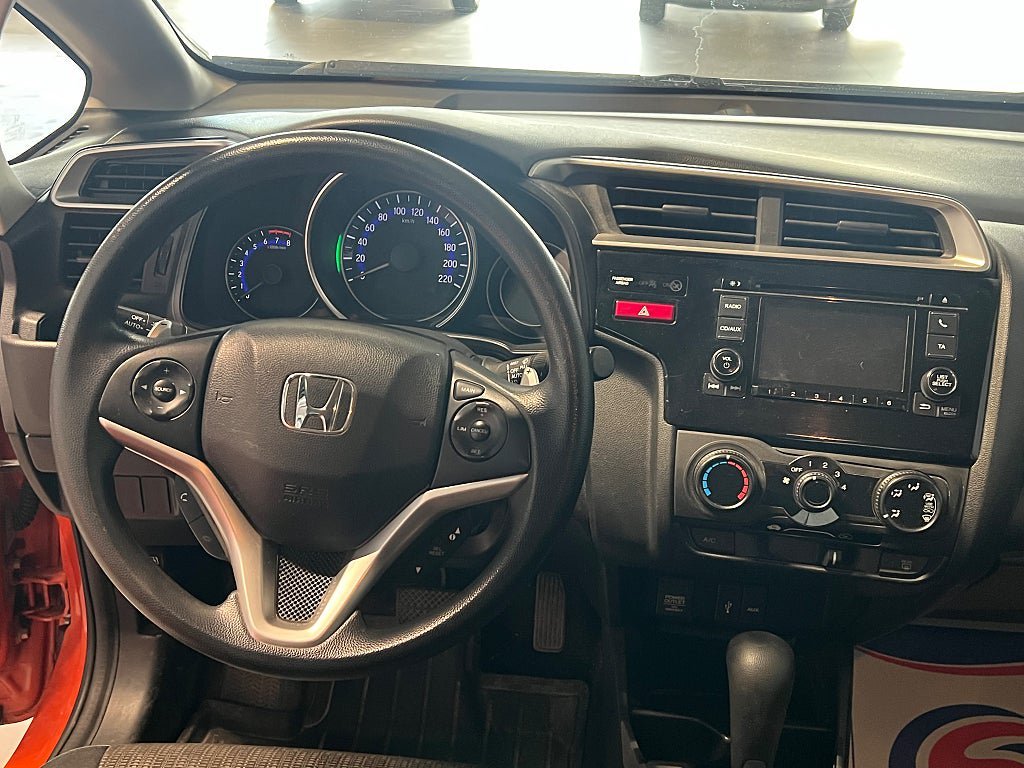 Vehicle Image 13